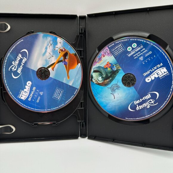 TitleFinding Nemo Collectors Edition 3 Disc Combo DVD Blu-ray Disney 2003 - Picture 4 of 4